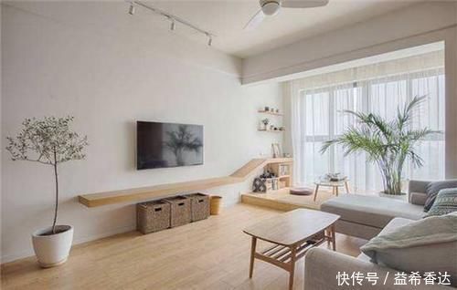 污垢|白墙脏了不要用水刷,用不值钱的东西擦一擦,轻松去除不伤墙