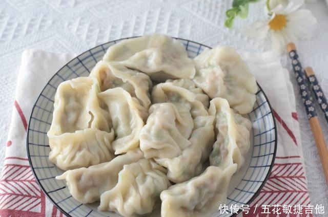  不停|冬天饺子最爱这个馅，比韭菜香多了，一口一个吃不停嘴，特解馋