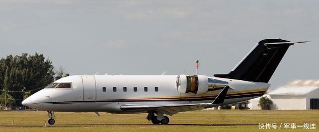 为什么客机机翼在机腹,军用运输机机翼在背部,专家:装东西不同