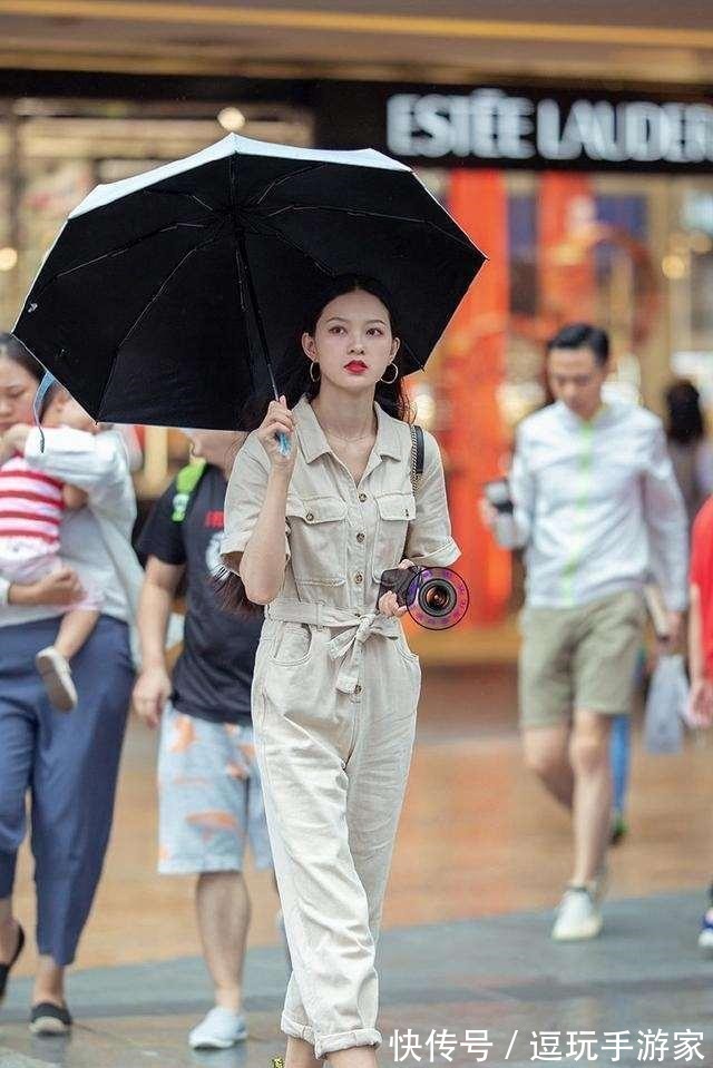 瑜伽裤 时髦大方的瑜伽裤穿搭展现出迷人风采,靓丽优雅全靠它,减龄优雅!