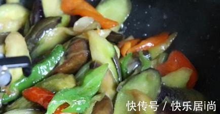 茄子|不放一滴水,饭店大厨亲授,茄子超好吃的做法!吃过的朋友都爱了!