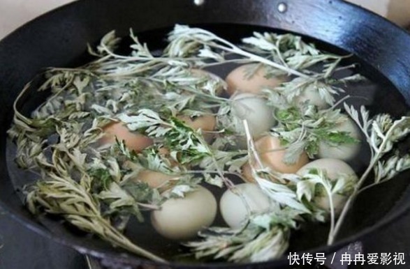 湿气|用艾叶煮鸡蛋吃,用不了多久,身体喜人的变化,会让你无法拒绝