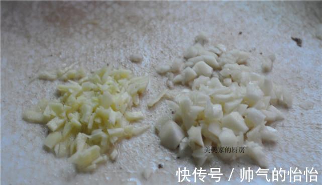 土豆泥|三伏出汗多，这早餐我隔三岔五给孩子做，酥香软糯，补足钾元素！