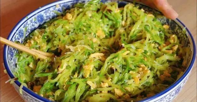 1根西葫芦4个鸡蛋,这种吃法将成为经典,素食也可以很美味