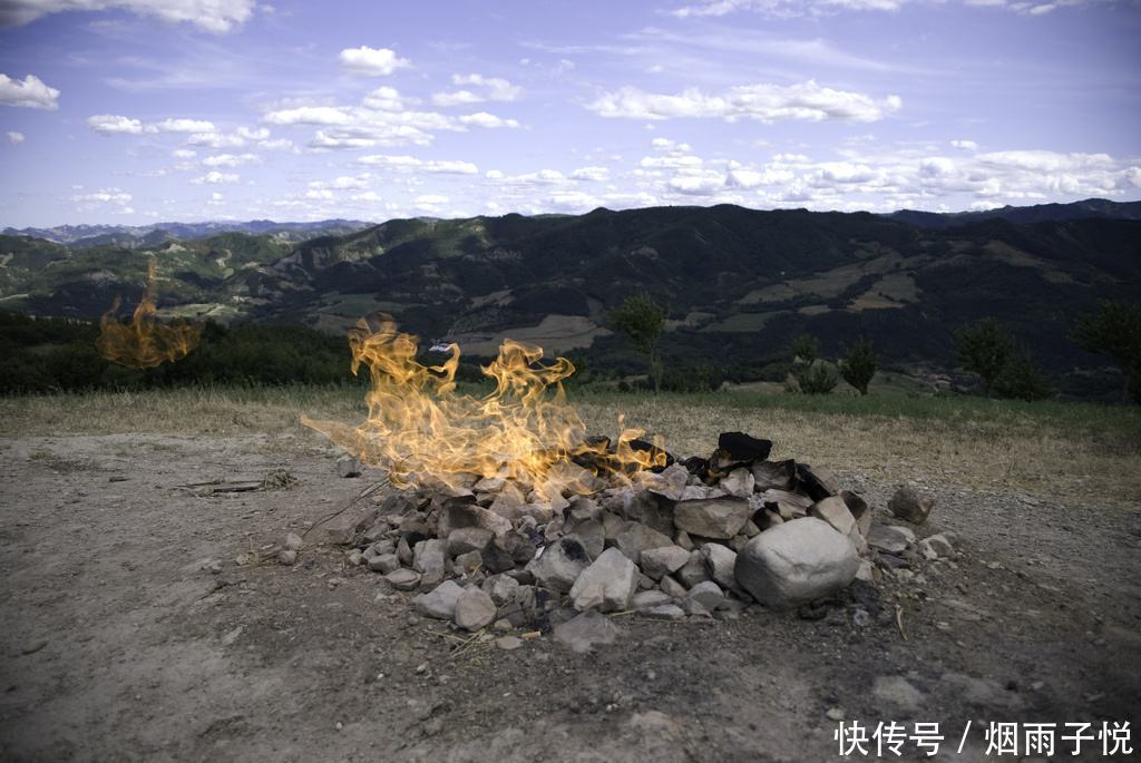 火山中的“弟弟”级别，不仅对人没有危害，还被用来生火做饭