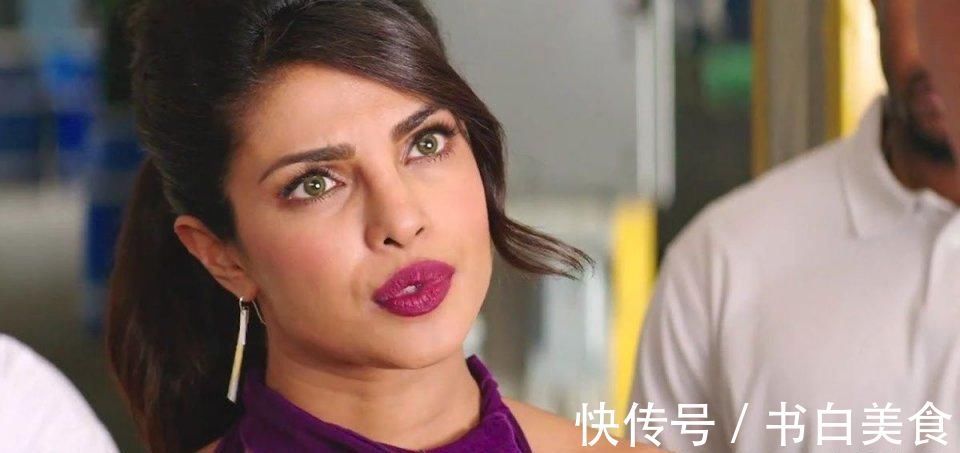 夫妻俩 普里扬卡·乔普拉,张贴出最甜美照片,在尼克·乔纳斯脸上沾口红