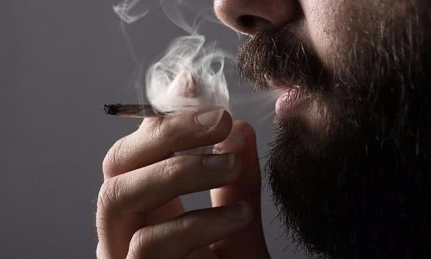 吸烟|吸烟的人,只需要保持以下2处的干净,用不着戒烟,可能可以长寿