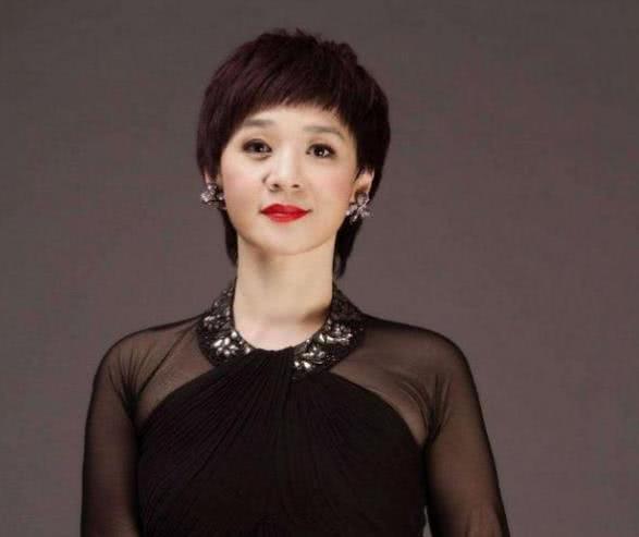 柯以敏|以为自己很红,在综艺节目中各种耍大牌,如今被抵制哭着求原谅