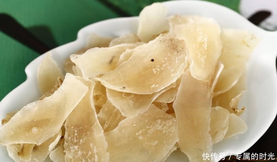 食物|女人不想老，要多吃这些食物，补充胶原蛋白，皮肤水润有光泽