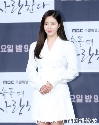 朴荷娜与韩医师男友分手 所属公司方面承认具体内容是私生活 快资讯