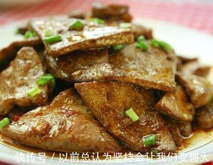 一碗米饭绝对不够吃的下饭菜，蔬菜小炒的做法，味道棒棒的！