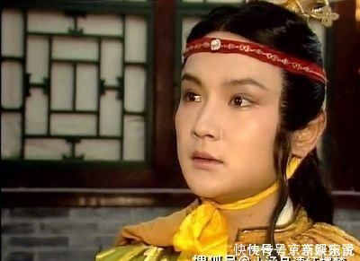 林黛玉|为了嫁给宝玉，薛宝钗做了一件不堪事，被贾母当众批评