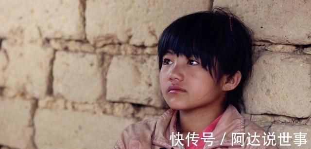 《變形記》中的農(nóng)村女娃李勒優(yōu),被城市哥哥收養(yǎng)后,過(guò)得還好嗎?