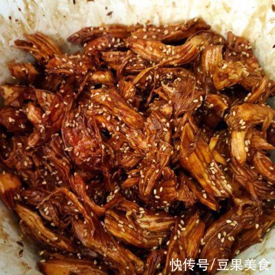 无敌下酒菜烤鸡丝|自从学会无敌下酒菜烤鸡丝（孜然味），家里就我掌勺了