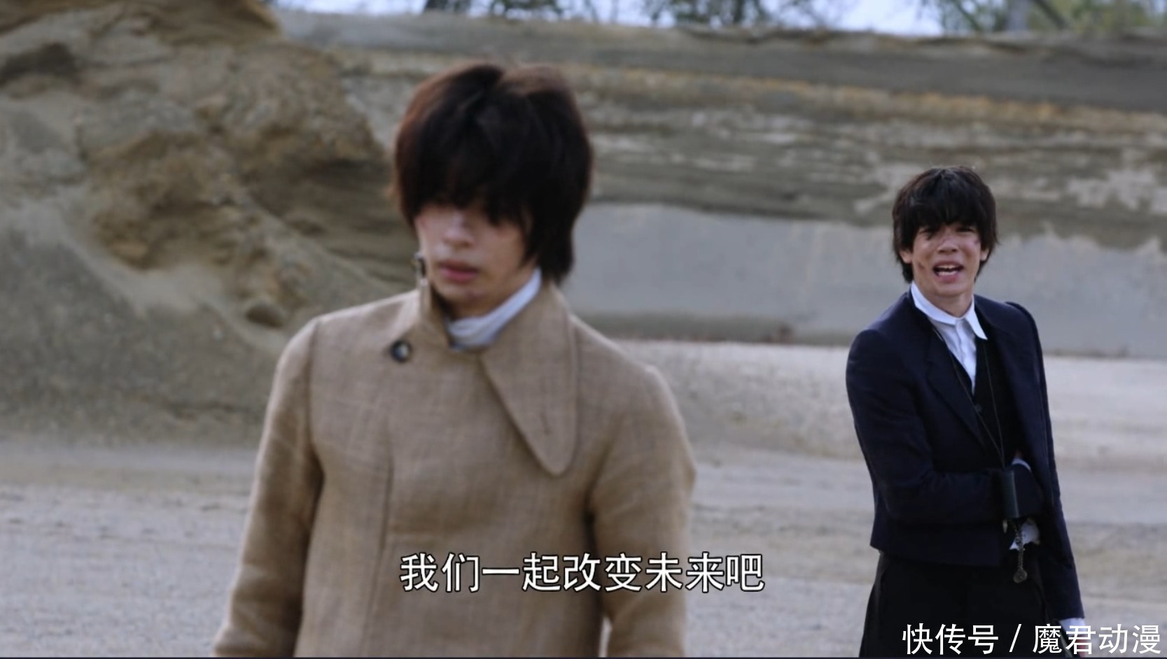 米吉多|假面骑士圣刃:令和第一位神会不会是飞羽真?尤里比他更有资格