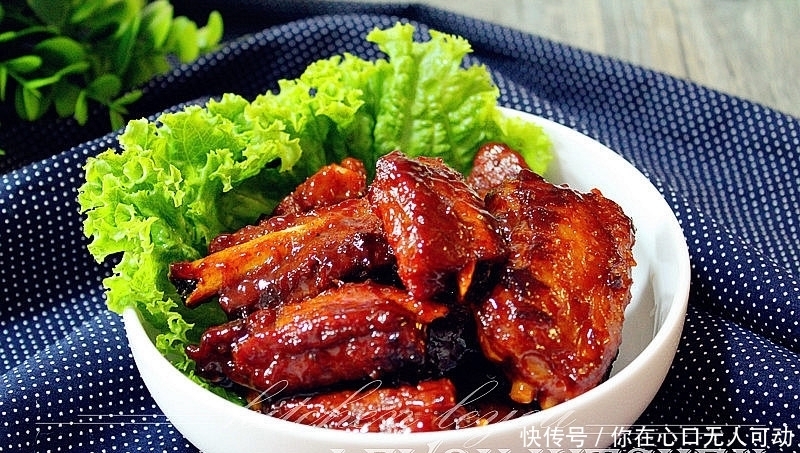 4道凉菜,6道荤菜,一桌丰盛的年夜饭,做法没什么难度