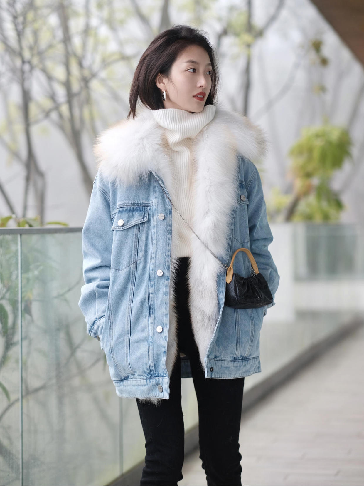 休闲感|牛仔外套也能穿出贵气感,这些搭配保暖舒适又洋气,谁穿谁美