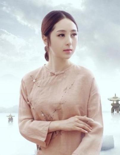 王二妮|因星光大道爆红的云飞,抛妻弃女“被”封杀,鄙视他那你就错了