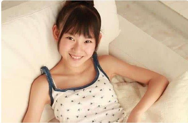 女生|女生在这个“年龄”头次来月经,那真羡慕你,将来有可能是大长腿