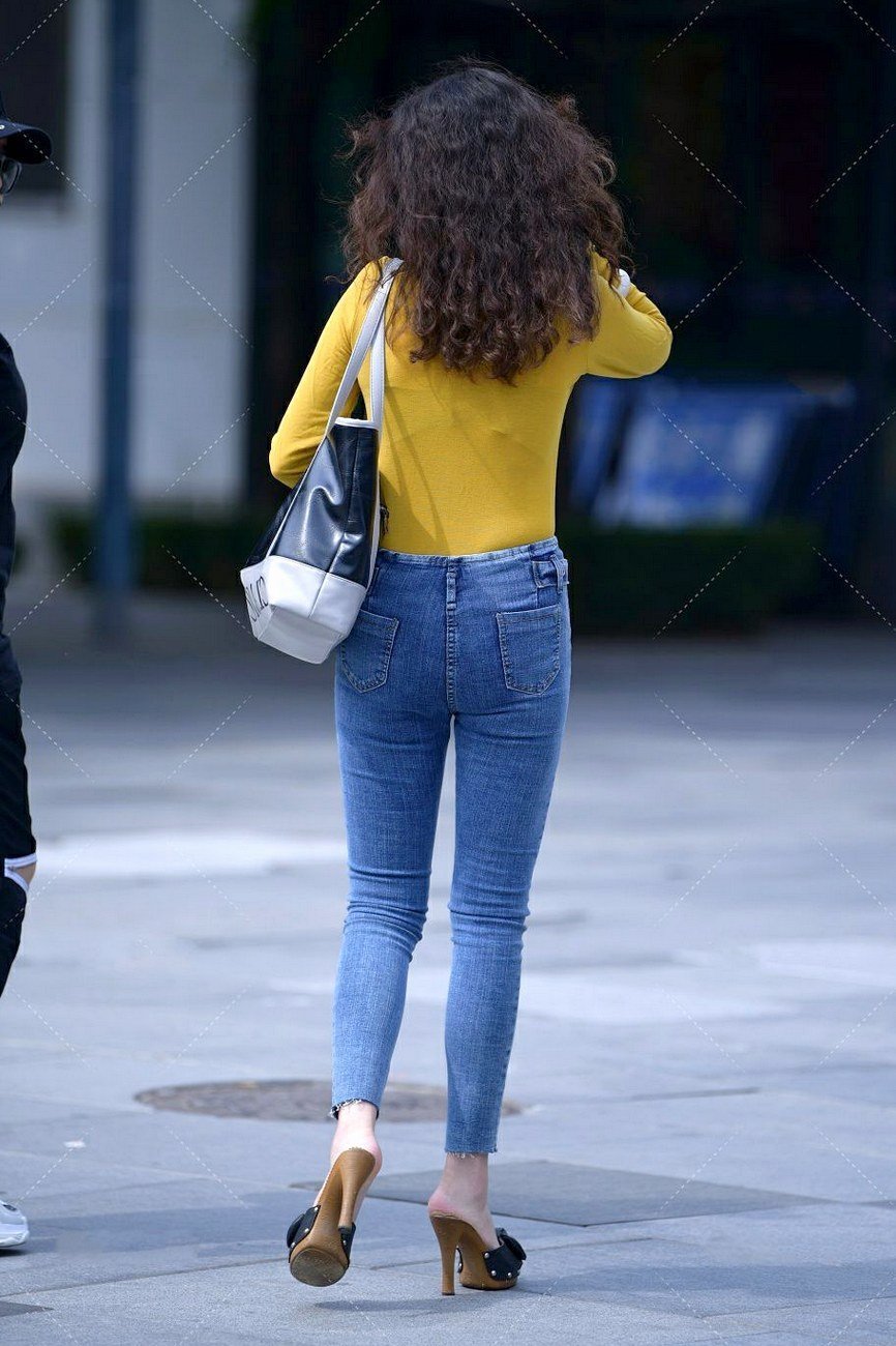 减龄|简约减龄的牛仔裤,造型大方得体,又美又气质!