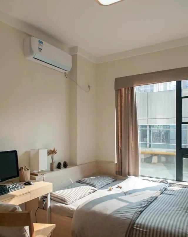 新房|124㎡新房,连个吊顶都没有,完工效果竟这么好