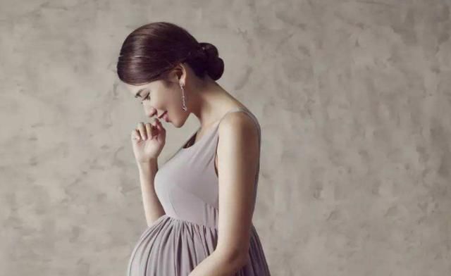 小薇|8个月孕妈做产检,医生看到画面都笑了,孕妈:出生看我不收拾你