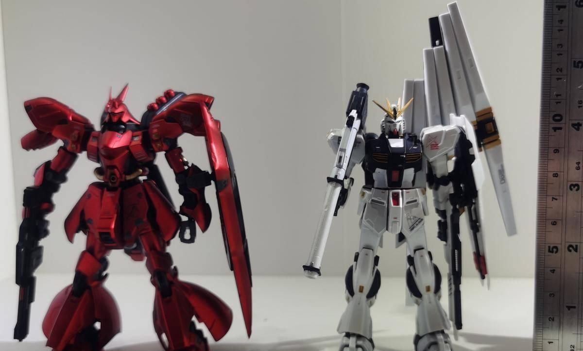 奇迹|[藏品展示] 小比例的奇迹，万代hcmpro和emia牛高达和沙扎比