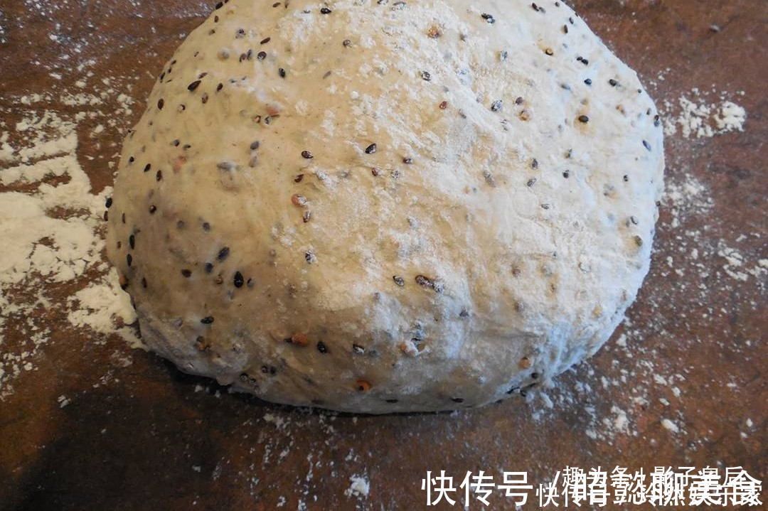 包子|比馒头简单,比包子好吃,我家隔三差五做一次,一出锅就抢光!