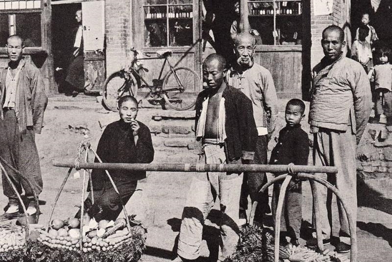 师父|津门旧事:混混欺负老实人,没料想遇到津门二猛,这下乐子大了