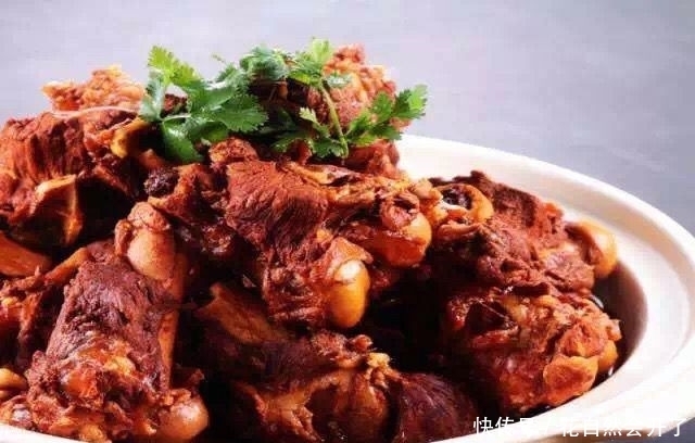 东北女孩晒家乡小吃在朋友圈火了,网友:看饿了,求蹭饭!