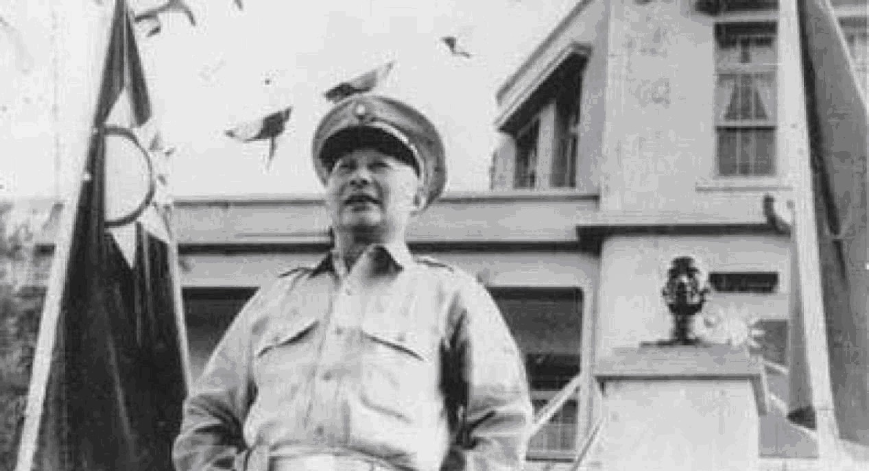 重兵|此人身高不足1米6,考黄埔军校险被拒,不料之后手握几十万重兵