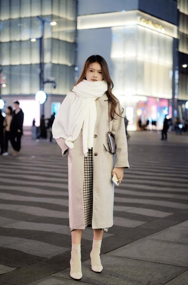  围巾|大衣+围巾，厚毛衣+围巾=入冬“王炸cp!”