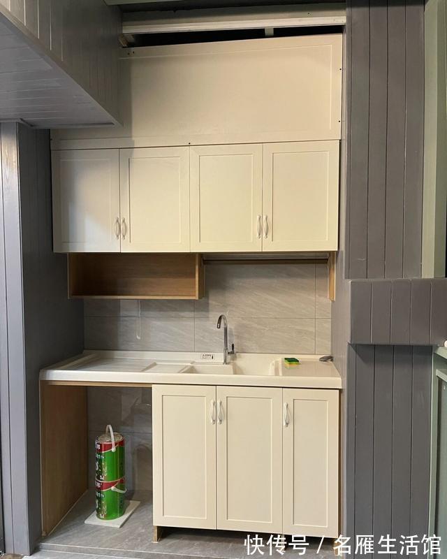 安装|终于装修结束,全屋简洁又漂亮,全屋定制的柜子,一家人都夸赞