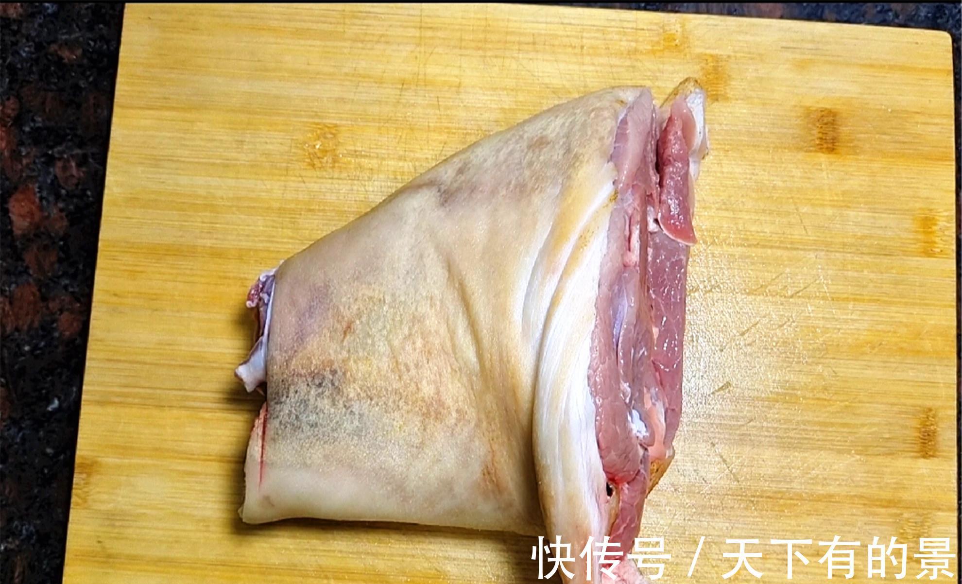 灵魂|贵州酸菜蹄膀做法来了,先油炸再慢卤,配上一碗灵魂蘸水,绝了