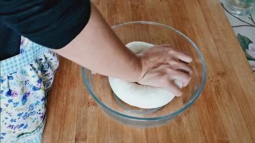 油酥饼|面粉别捣鼓做蛋糕了,现在流行它比蛋糕简单,比油条好吃,收藏