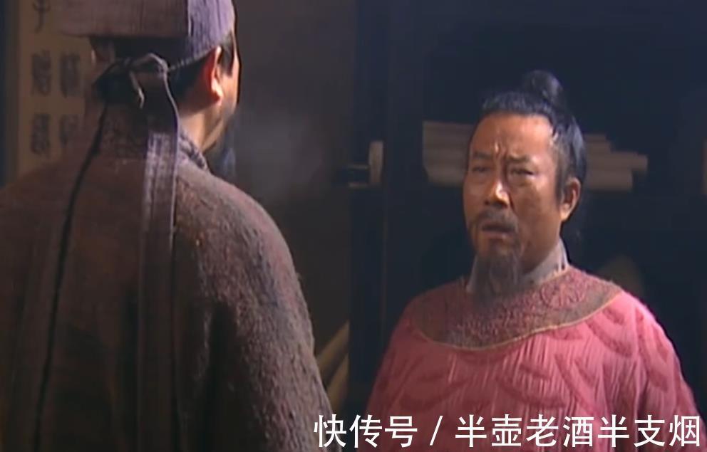 民女@李逵要杀宋江,吴用赶紧开溜:鲁智深武松出手帮李逵,梁山马军五虎将也挡不住