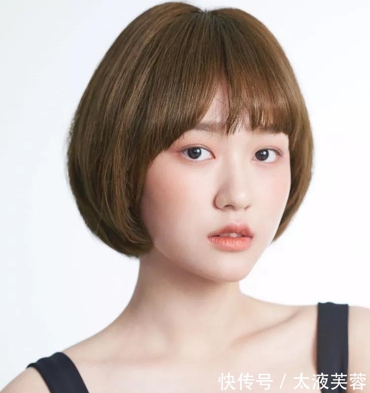 卷发 近年大热的发型要怎么剪?这些人气短发能给你灵感!