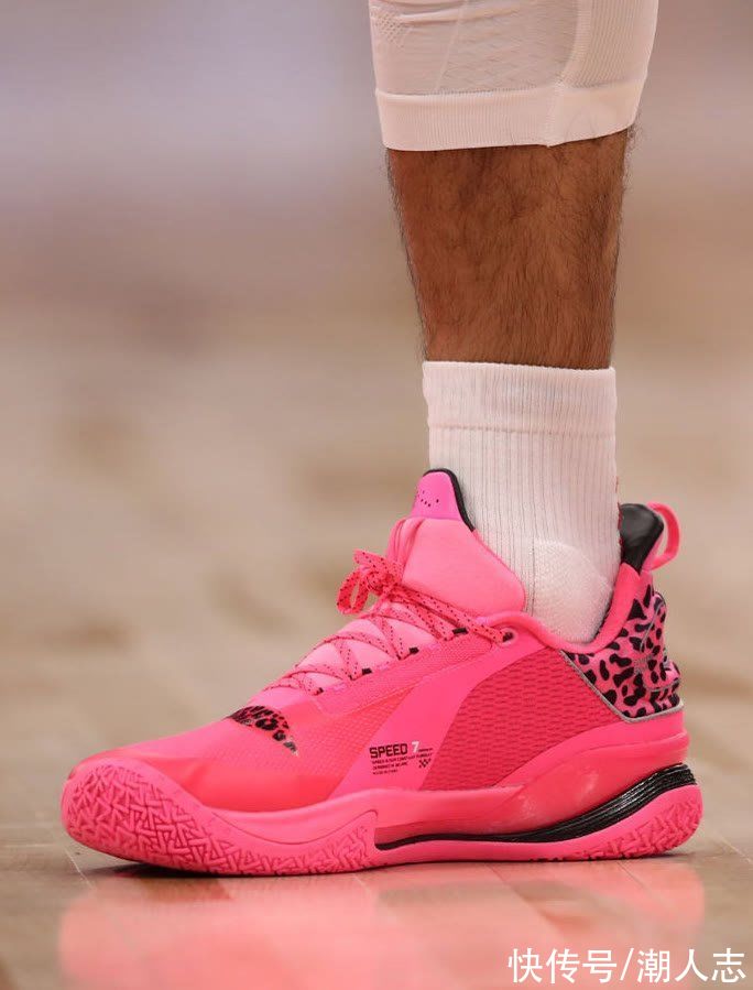 颜值 鞋不可貌样?这5款被“颜值”耽误的国产球鞋,性能真的不输Nike