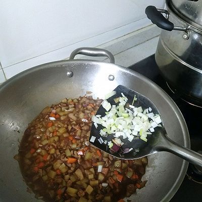 小土豆|土豆打卤面