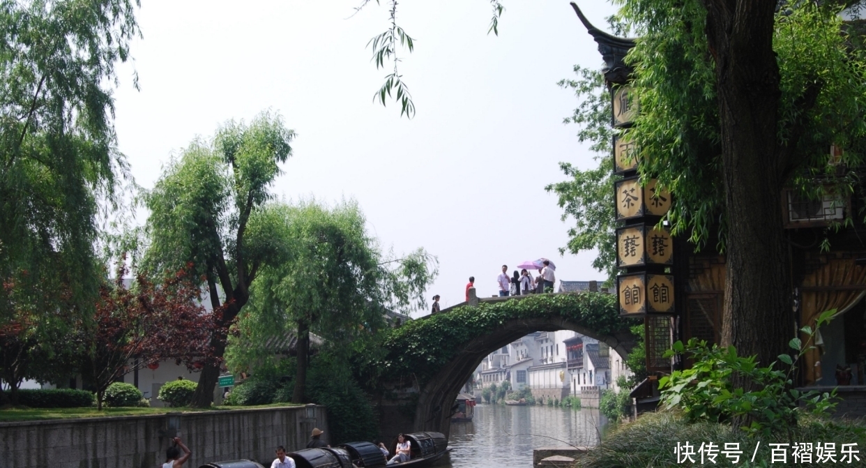 桨声秦淮，烟雨江南