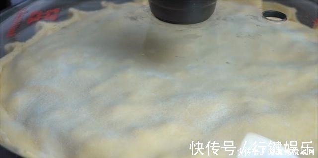 电饼铛|玉米面这样做真好吃，一擀一煎，5分钟出锅，连吃一个月都不腻