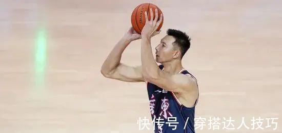 运动能力|47%三分命中率!第一准中锋!变了,易建联真变了