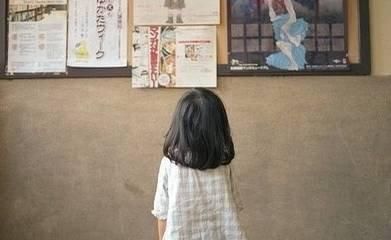 孩子又哭又闹不愿上学这4类童年情绪障碍,家长需要了解