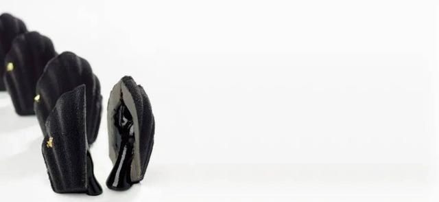  颜值|黑芝麻“玛德琳”——米其林三星酒店，颜值霸主级别的创意之作