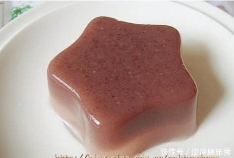 雪糕|夏天红豆新吃法,简单3步做成凉糕,清凉Q弹,比红豆雪糕还好食