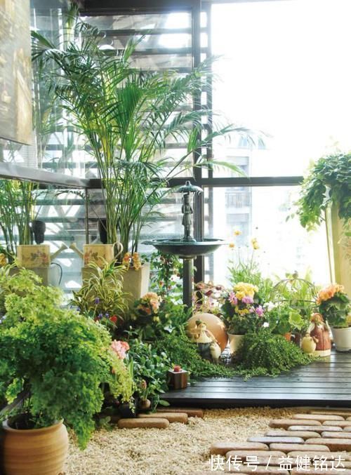 阳台上|阳台装修这么漂亮，客人更喜欢坐阳台！