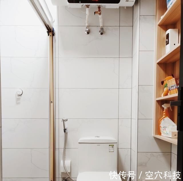 玄關(guān)|她買下42㎡單身公寓,一家三口住,客廳不放沙發(fā),陽臺當(dāng)榻榻米