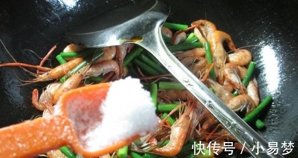 烧锅|河虾和它是绝配,比牛奶补钙,比鱼肉营养,儿子常吃个子高学习好