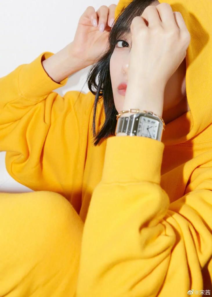  极致灰|2021年流行色来啦！显白又高级，谁穿谁先美！