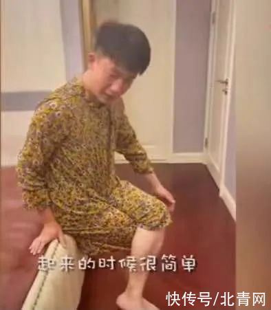 超短裙|年轻爸爸花式穿裙子上热搜，原因竟是…